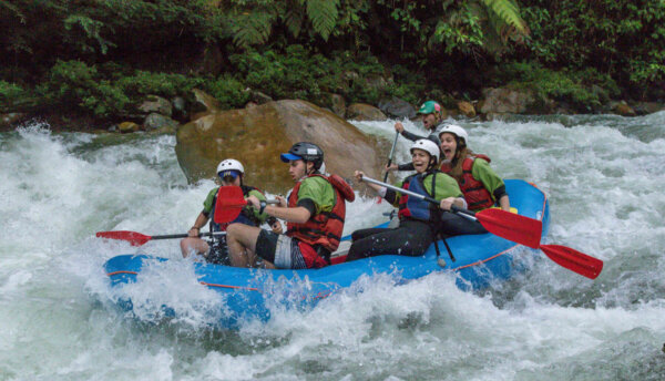 Jondachi & Hollin river Rafting Trip. Class IV rapid before the joint of the Hollin river