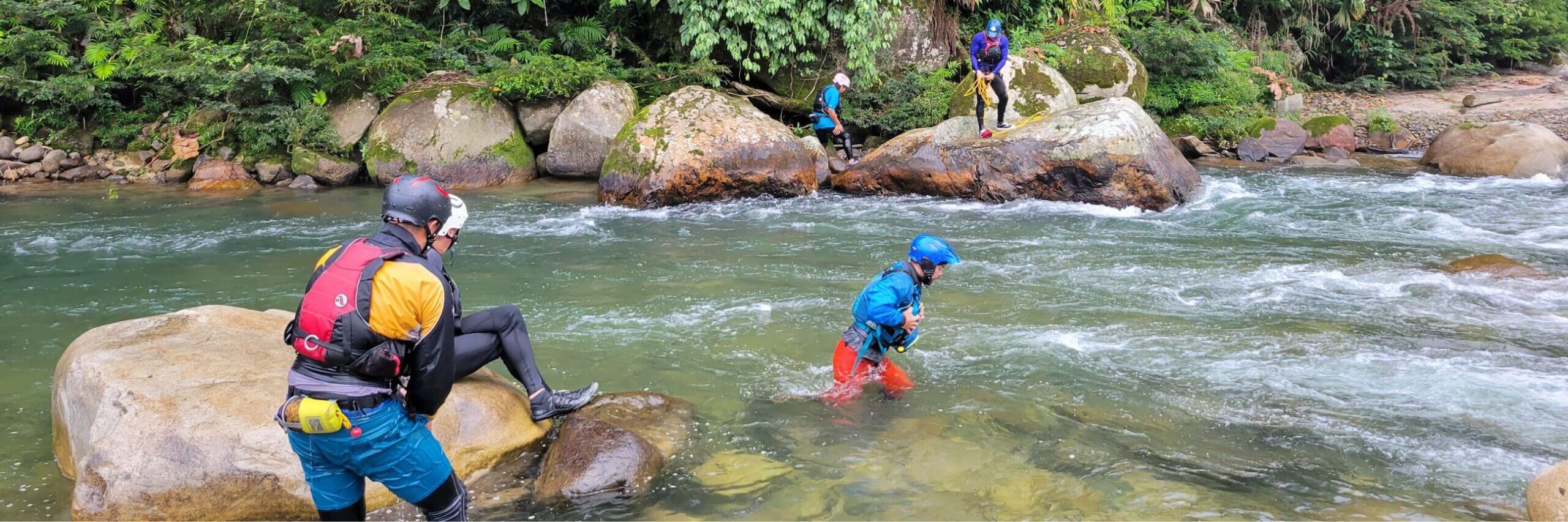 Swift Water-Rescue Course | KAYAK ECUADOR